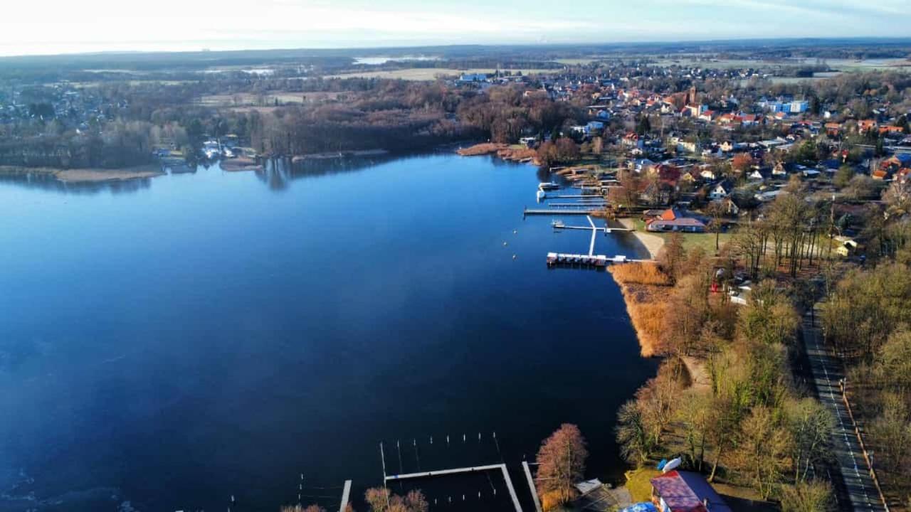 Pension Und Ferienwohnung Walther App. 2 Storkow  Dış mekan fotoğraf